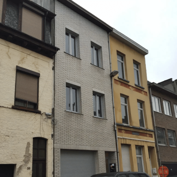 7-kamerwoning in de Somm├®straat in Antwerpen