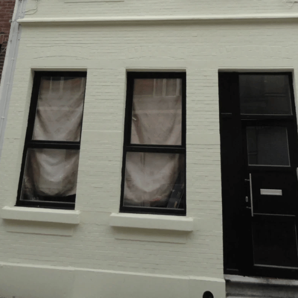 Eengezinswoning in de Zwarte Leeuwstraat in Antwerpen